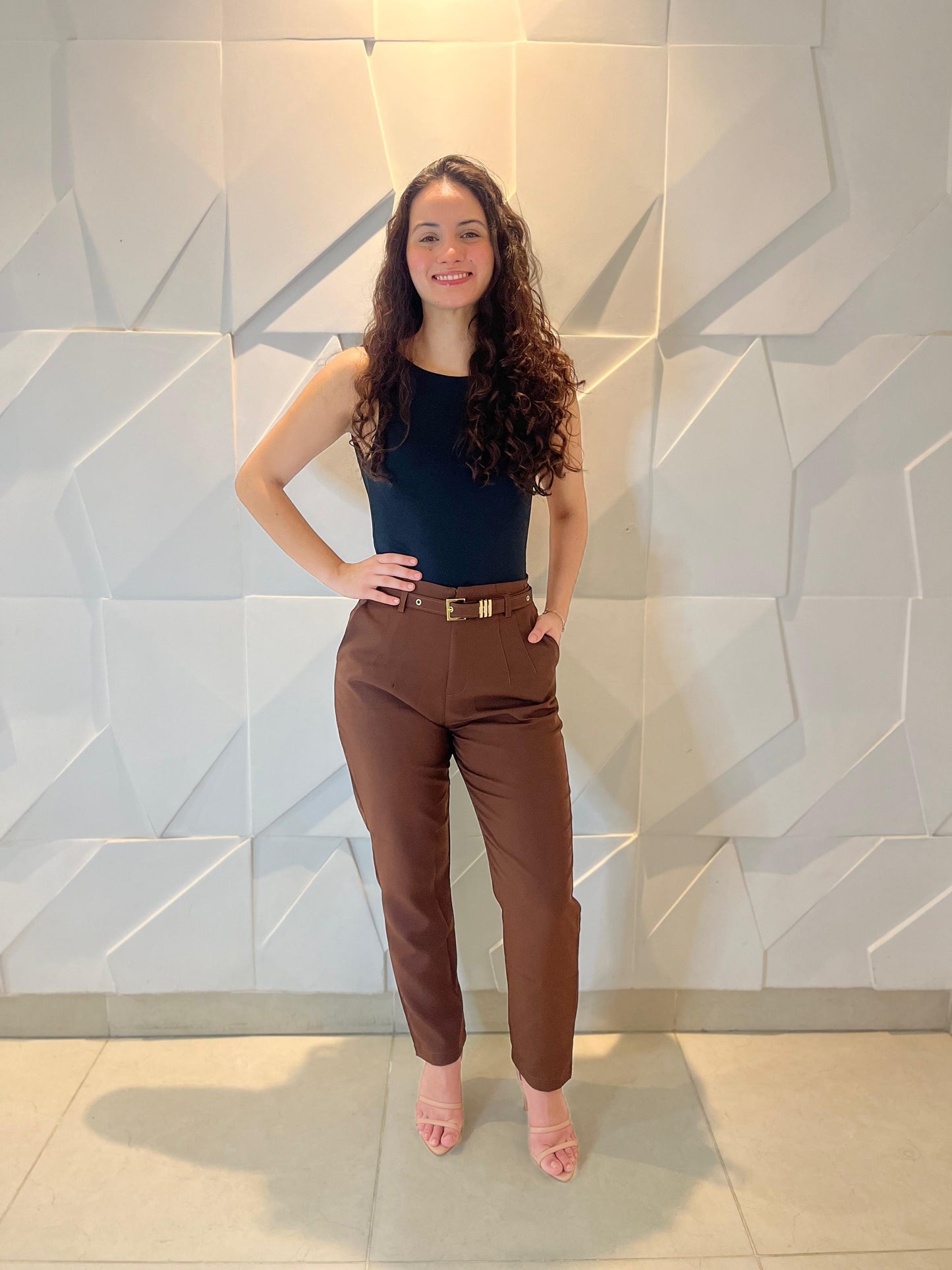 Calça alfaiataria + cinto