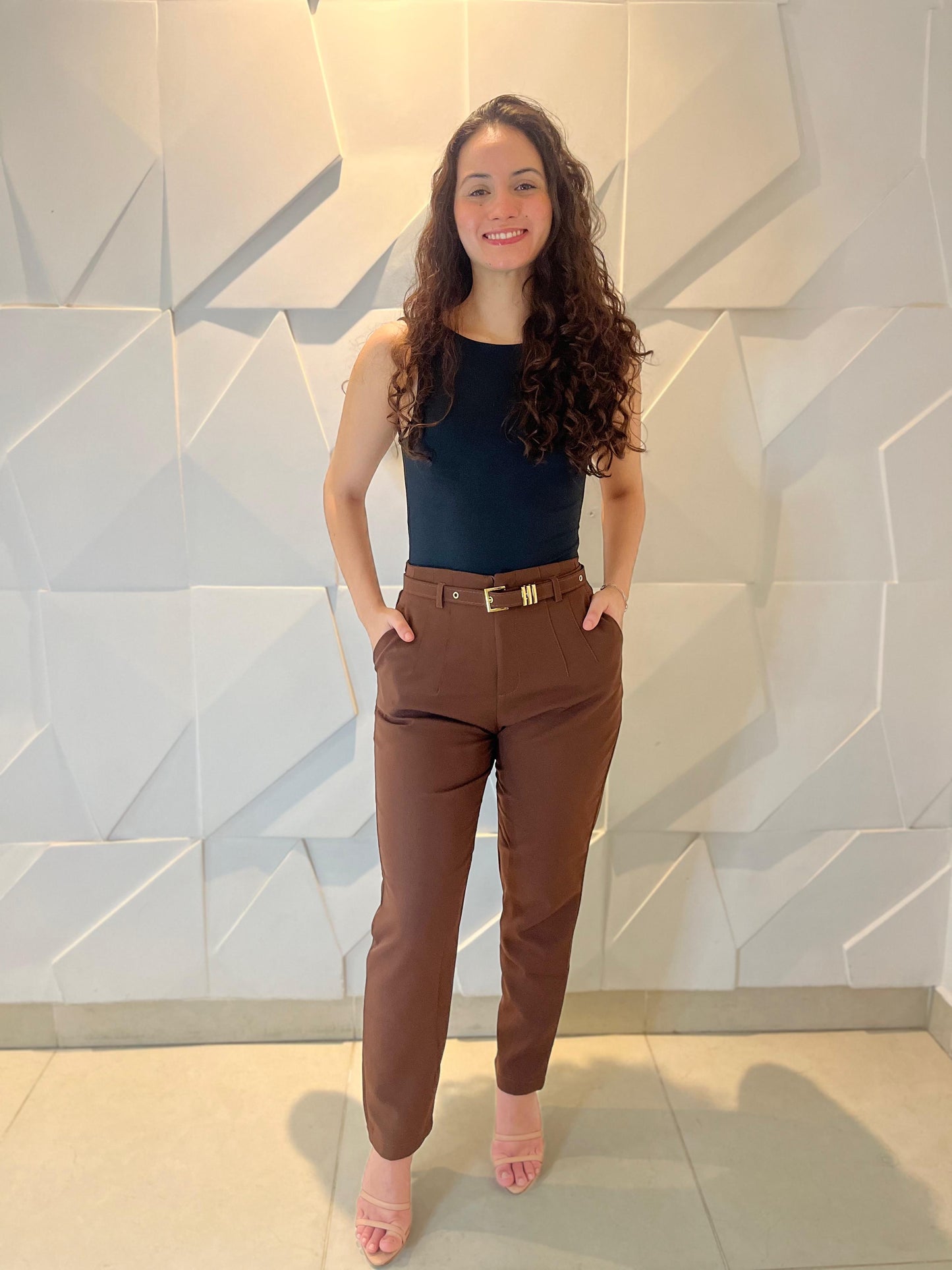 Calça alfaiataria + cinto